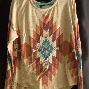 SIGNATURE STUDIO Brand Aztec print long sleeve